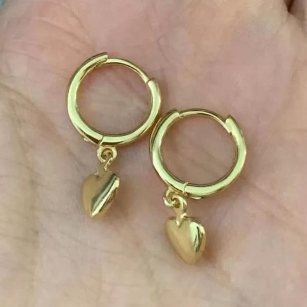 NEW GOLD TASSEL HEART HOOP EARRINGS - Picture 2 of 7